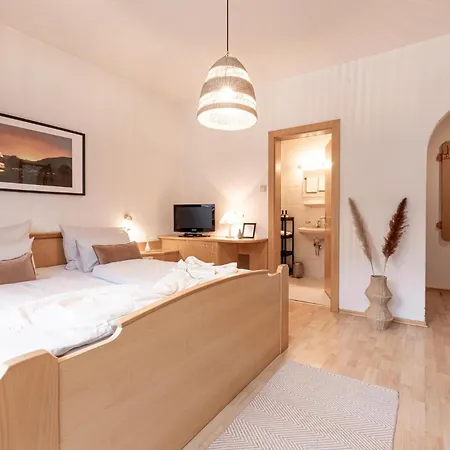 Der Thomataler Wirt Zajazd *