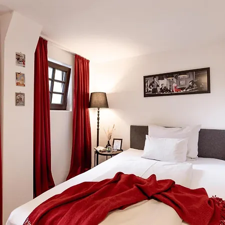 Der Thomataler Wirt Inn *